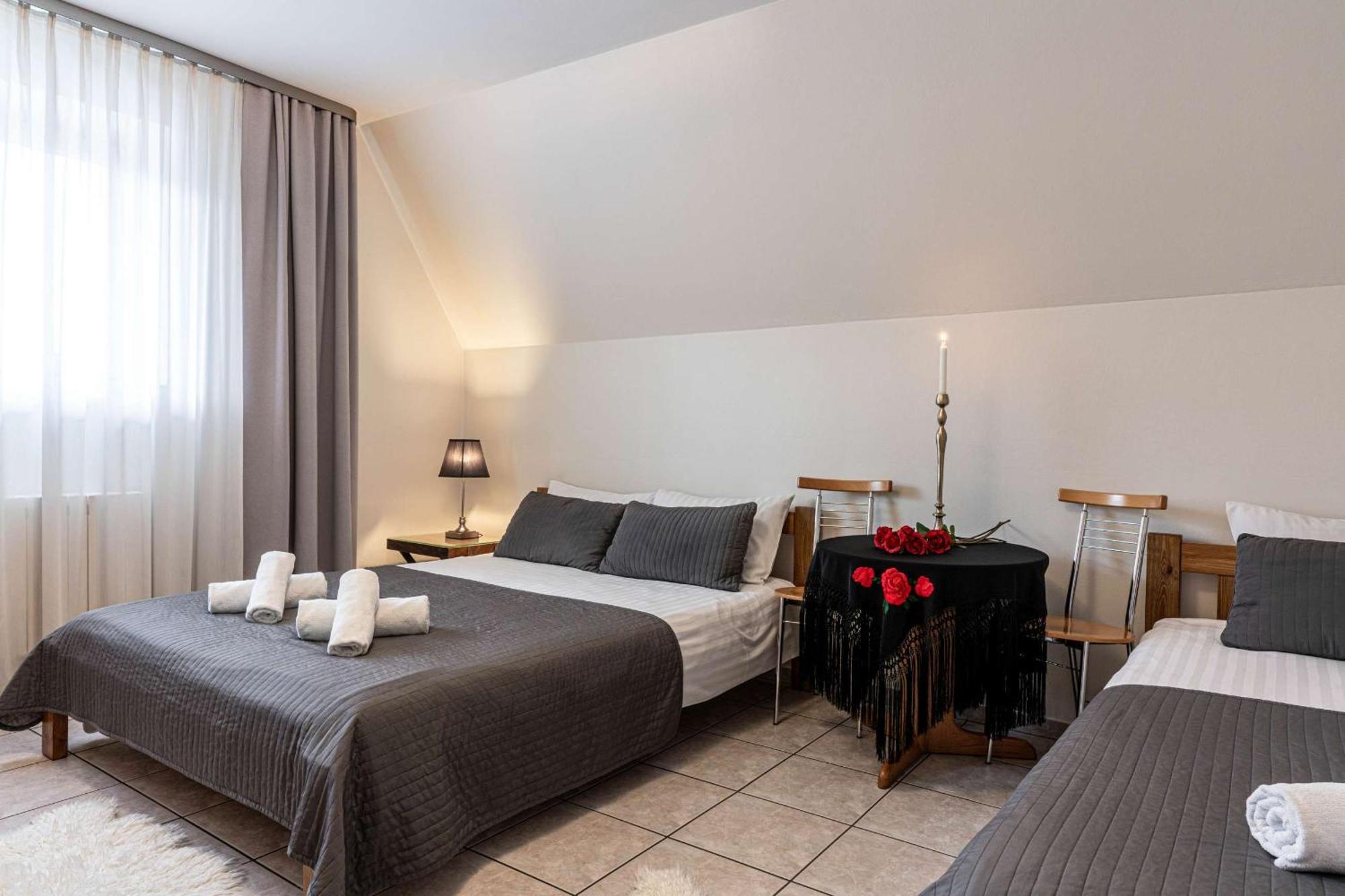 Liberta Inn - Pokoje Goscinne Zakopane Bagian luar foto